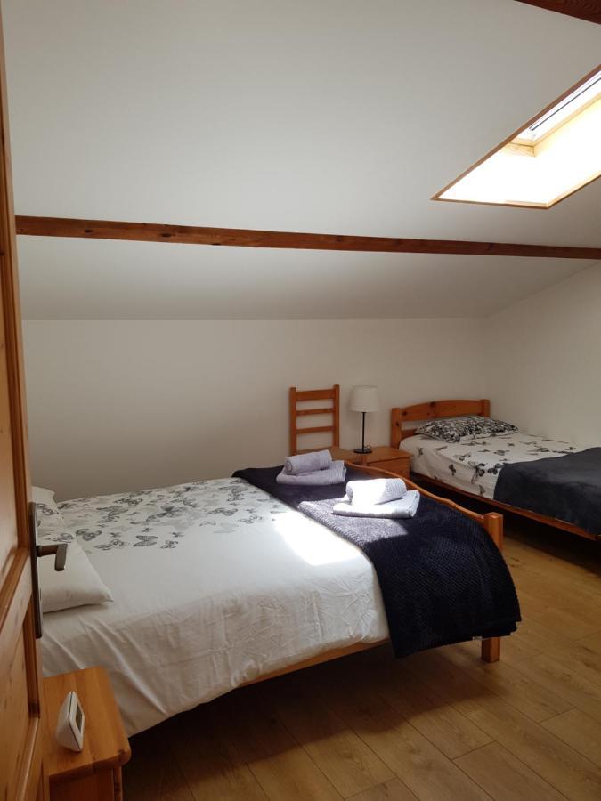 Les Trois Lions Apartment Foix Ngoại thất bức ảnh