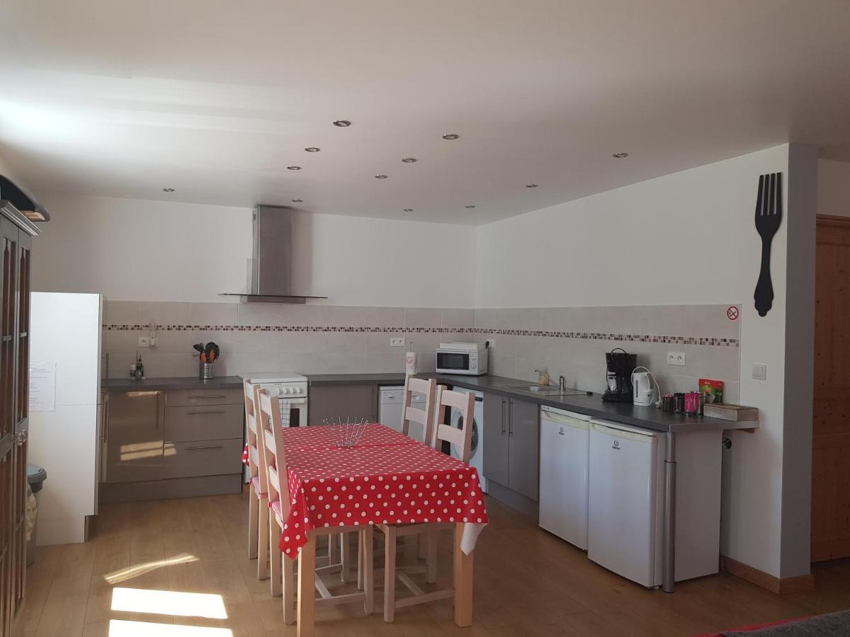 Les Trois Lions Apartment Foix Ngoại thất bức ảnh